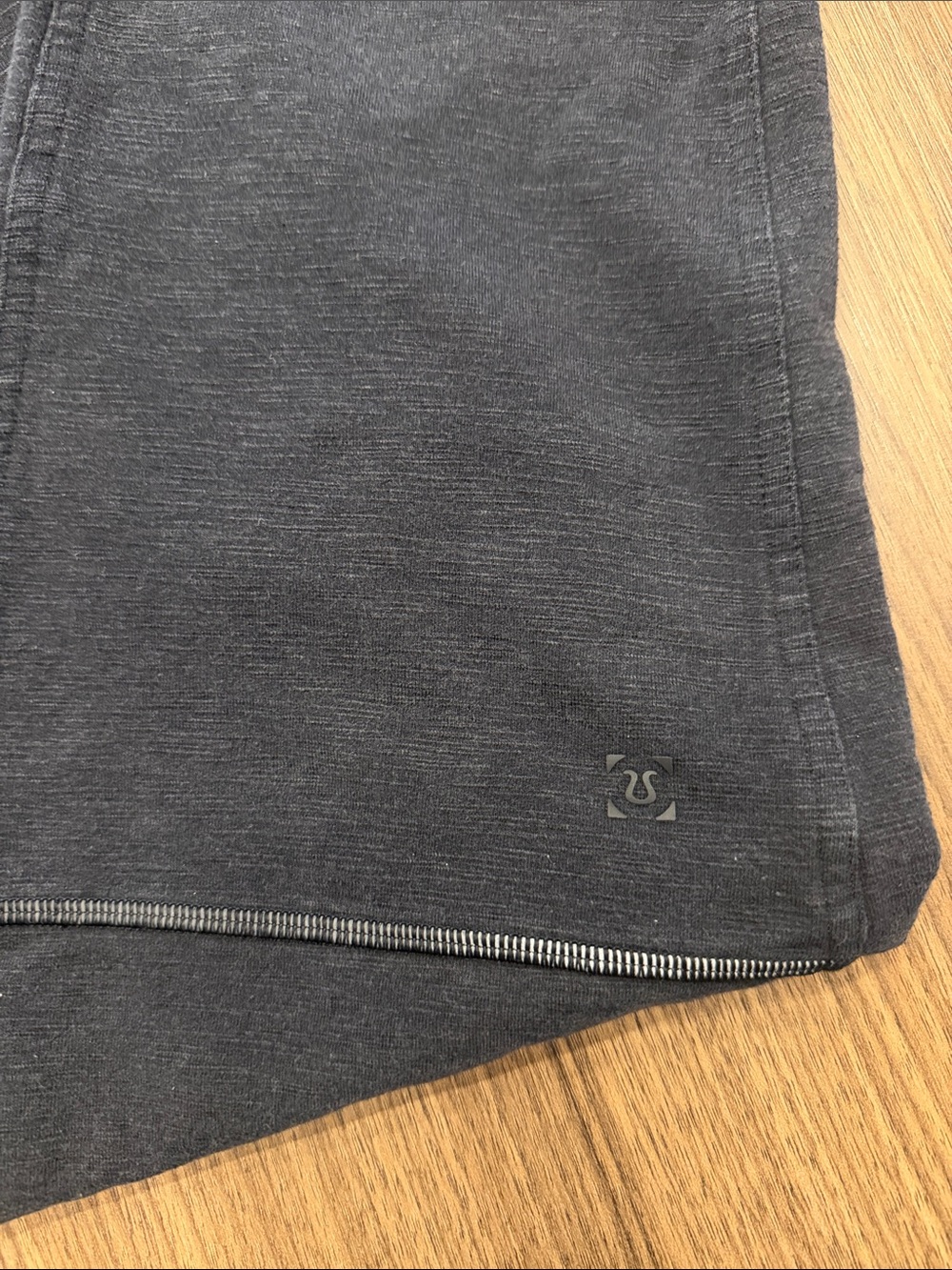 lululemon athletica Men's Black Slim Jogger Sweatpants - Picture 2 of 9